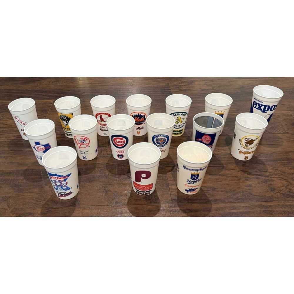 Lot of 16 Vtg 1980s MLB Stadium Cups Phillies Pirates Yankees Cubs Expos Braves